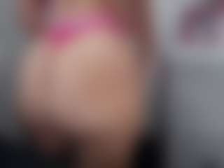 Hotpinkcheeto's Live Sex Cam Show