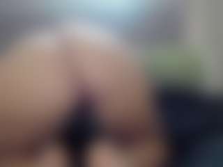 Hotpinkcheeto's Live Sex Cam Show