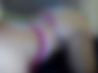 Hotpinkcheeto's Live Sex Cam Show