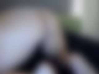 Hotpinkcheeto's Live Sex Cam Show