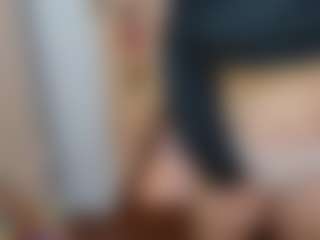 Hotpinkcheeto's Live Sex Cam Show