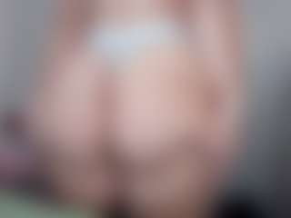 Hotpinkcheeto's Live Sex Cam Show