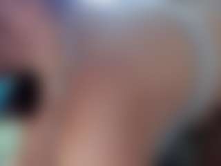 Hotpinkcheeto's Live Sex Cam Show