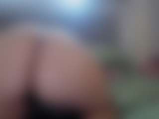 Hotpinkcheeto's Live Sex Cam Show