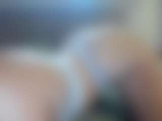 Hotpinkcheeto's Live Sex Cam Show