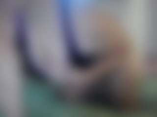 Hotpinkcheeto's Live Sex Cam Show