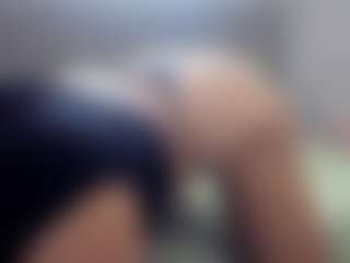 Hotpinkcheeto's Live Sex Cam Show