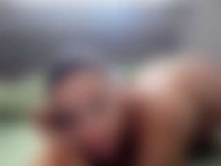 Hotpinkcheeto's Live Sex Cam Show
