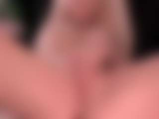 blondebab3's Live Sex Cam Show