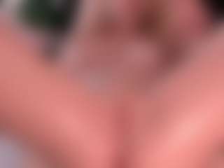 Live cam show with blondebab3 - Fishnets on Camsoda