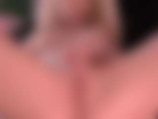 blondebab3's Live Sex Cam Show