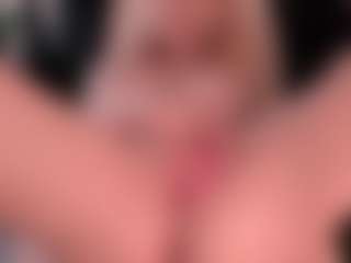 blondebab3's Live Sex Cam Show