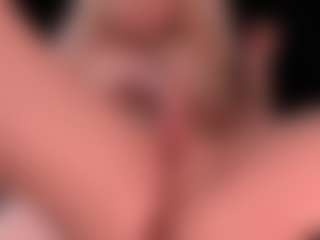 blondebab3's Live Sex Cam Show