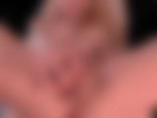 blondebab3's Live Sex Cam Show