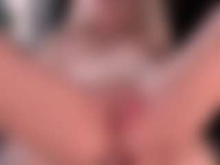 blondebab3's Live Sex Cam Show