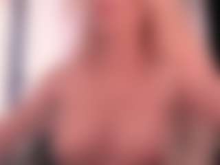 Live cam show with blondebab3 - Squirt on Camsoda