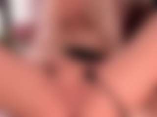 blondebab3's Live Sex Cam Show