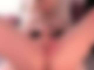 blondebab3's Live Sex Cam Show