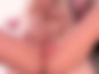 Live cam show with blondebab3 - BBW on AdultVida.com