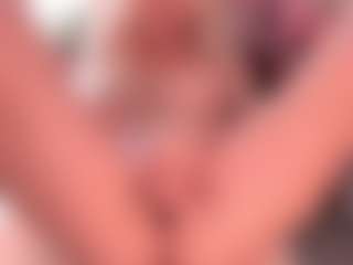 blondebab3's Live Sex Cam Show