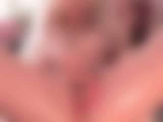 blondebab3's Live Sex Cam Show