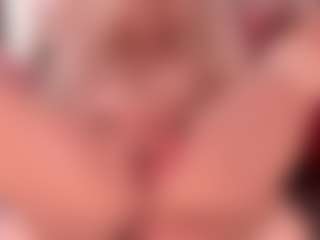 blondebab3's Live Sex Cam Show