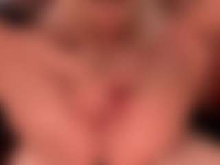 Show en direct avec blondebab3 - Spank sur Camsoda