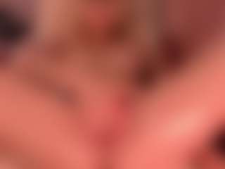 blondebab3's Live Sex Cam Show