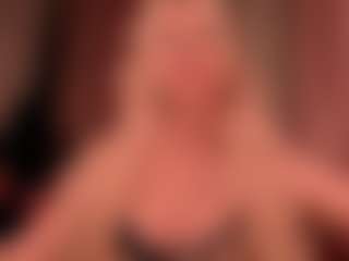 blondebab3's Live Sex Cam Show