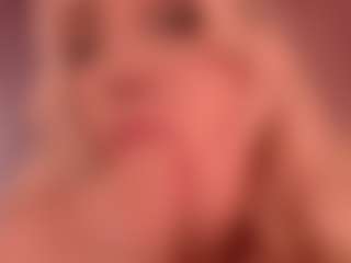 blondebab3's Live Sex Cam Show