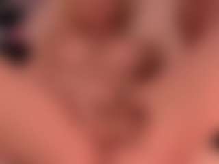 Live cam show with blondebab3 - Blonde Hair Petite on Camsoda