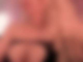 blondebab3's Live Sex Cam Show