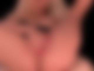 blondebab3's Live Sex Cam Show
