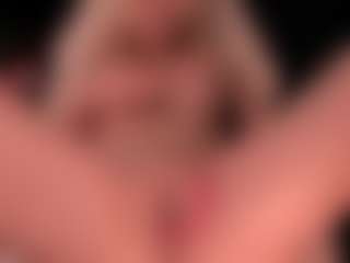 blondebab3's Live Sex Cam Show