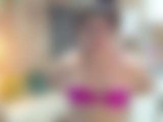 Live cam show with abigailowens - Normal on Camsoda