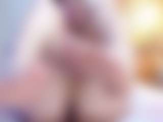 Live cam show with abigailowens - College on Camsoda