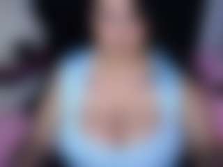 Live cam show with mariemartinez - Body Massage on CamwithHer