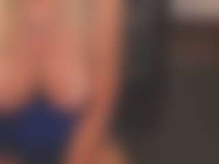sassythang4u's Live Sex Cam Show