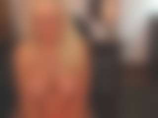 sassythang4u's Live Sex Cam Show