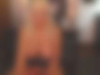 sassythang4u's Live Sex Cam Show