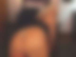 sassythang4u's Live Sex Cam Show