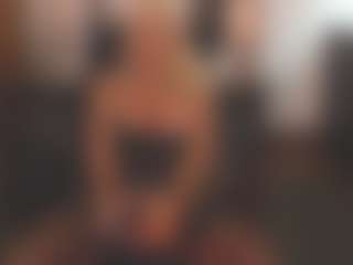 Live cam show with sassythang4u - Glasses on Free Soda