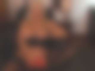 sassythang4u's Live Sex Cam Show