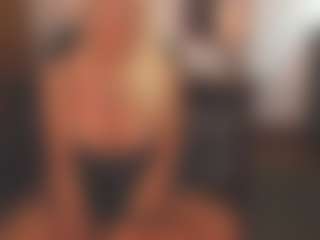 Live cam show with sassythang4u - Spy Mature on CamClone