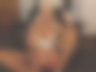sassythang4u's Live Sex Cam Show