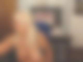 sassythang4u's Live Sex Cam Show