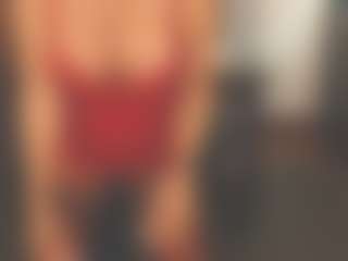 Live cam show with sassythang4u - Granny on xxxlivecams.org