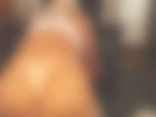 sassythang4u's Live Sex Cam Show