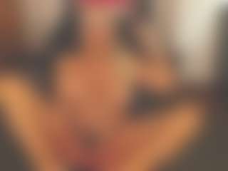sassythang4u's Live Sex Cam Show