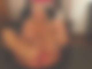 sassythang4u's Live Sex Cam Show